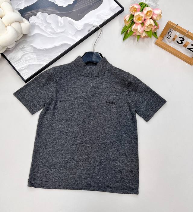 Miumiu25Fw Early Fall's new Miu-style retro wool knit short-sleeved top | Exclus