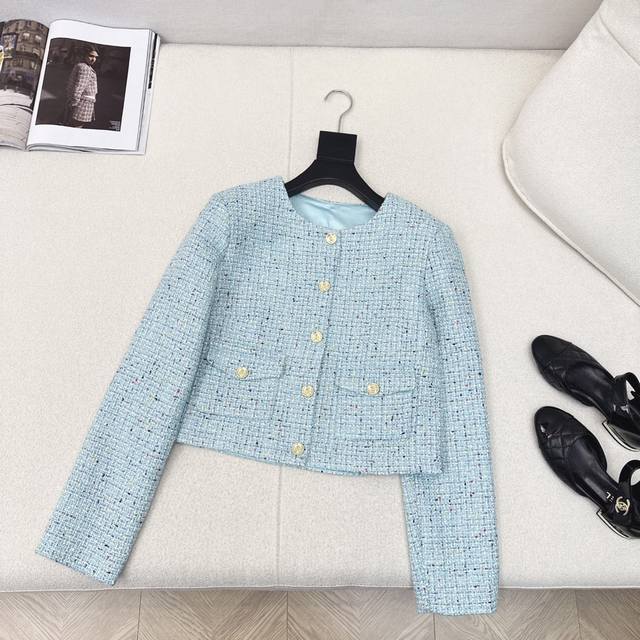 Covo Girl C's latest 25Ss woven short coat for fall and winter. The YB-developed
