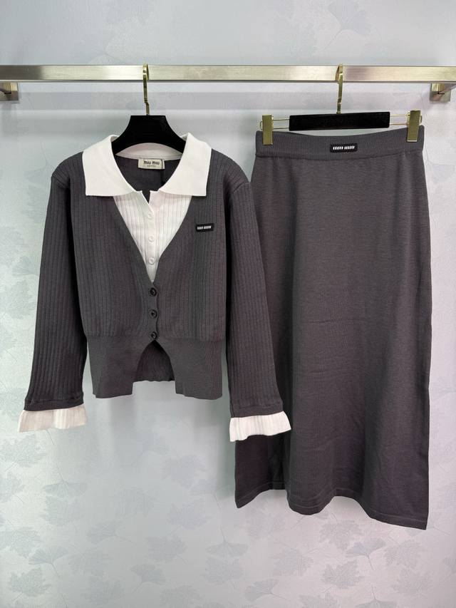 Miumi*'s latest 2025 Early Fall collection! A contrasting faux two-piece knit to