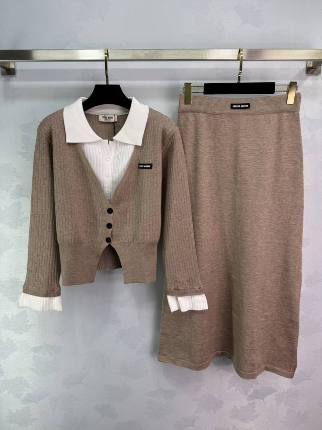 Miumi*'s latest 2025 Early Fall collection! A contrasting faux two-piece knit to