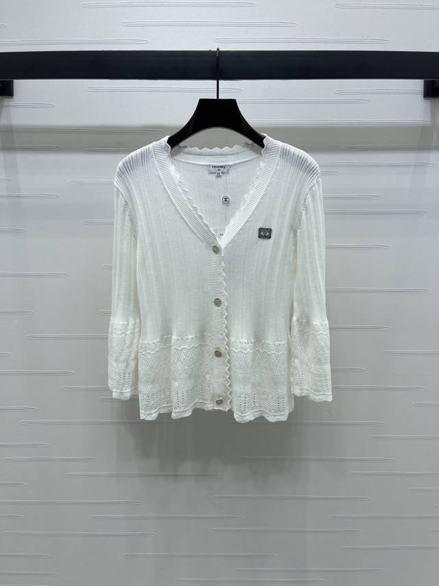 New, original, high-quality Chane* 2025 Early Fall Collection! Lace V-neck knit