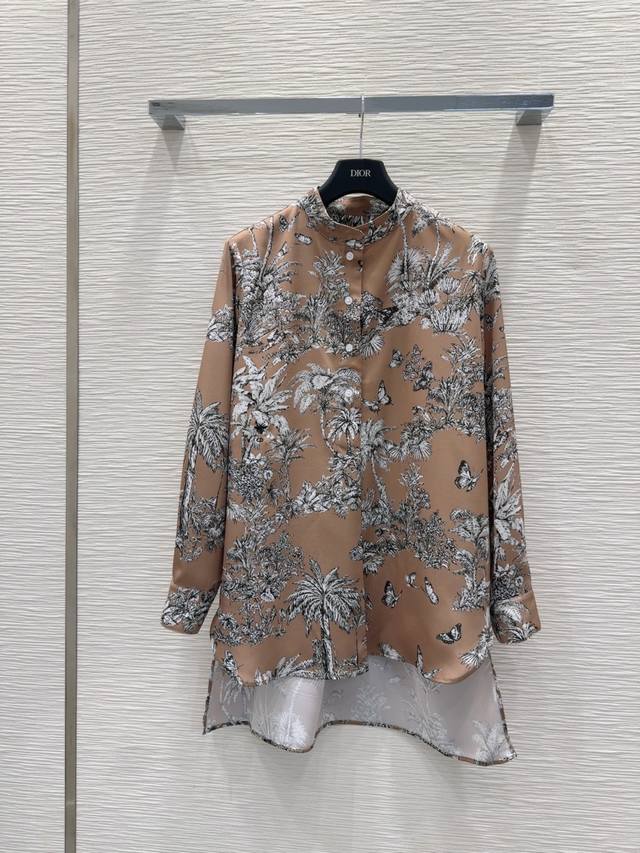 Christian Dio*'s new 2025Ss suit features silky fabrics, a retro and stylish loo