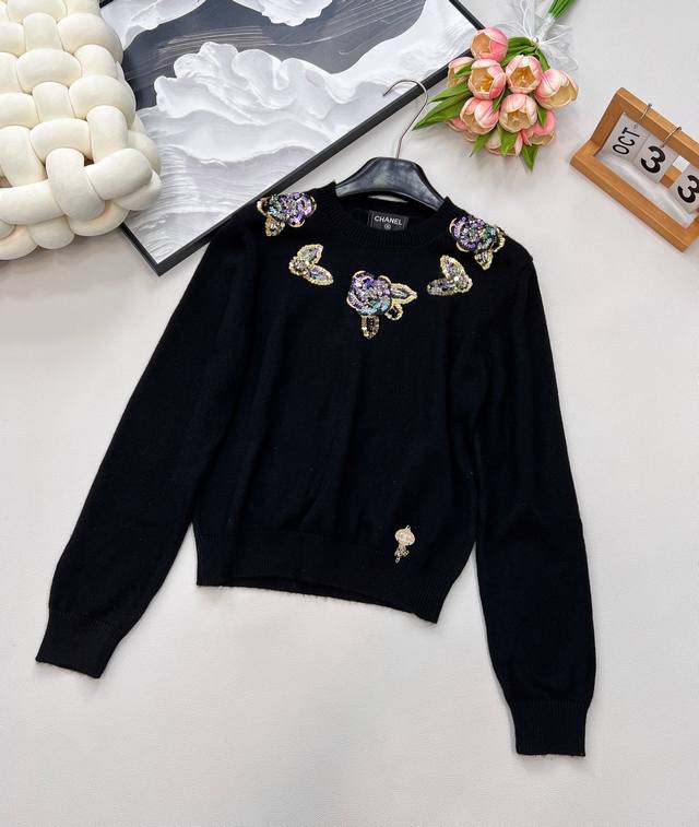 Chanel's new 2025 camellia sequined pullover sweater, custom-made from YB cashme