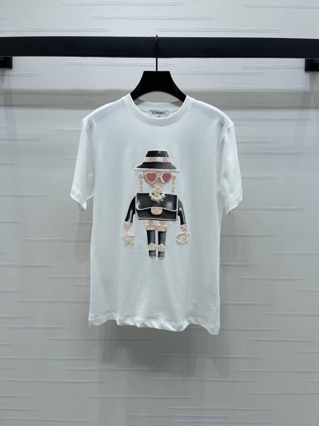 New, original, high-quality Chane* 2025 Early Fall collection! Robot crew neck
