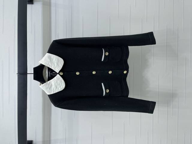 New, original, high-quality Chane* 2025 Early Fall Collection! Lapel knitted lo