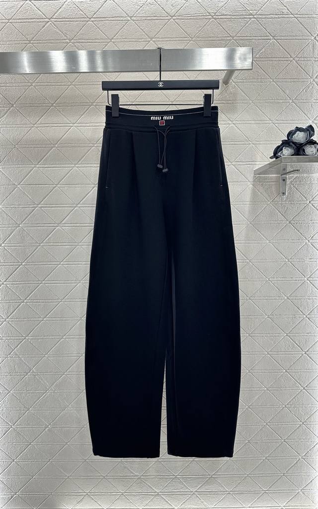 Miumi* 2025 New Arrival Scimitar Drawstring Casual Wide-Leg Pants. Made of custo