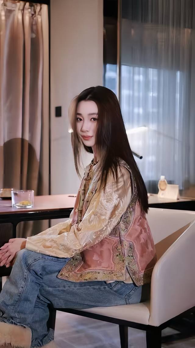 Grab the hot item High-end Chinese style exquisite embroidery dark pattern jacqu