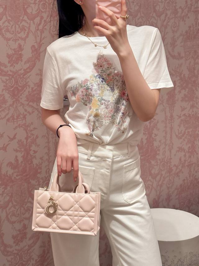 Cd Floral Five-Pointed Star Print Short-Sleeve T-shirt, exclusively developed by