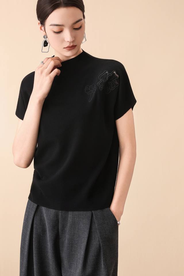 Autumn new 30 wool shoulder strap flower short sleeve M-Xl DDD