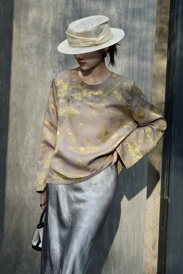Exclusive original autumn products new spot two-color double dyed mulberry silk