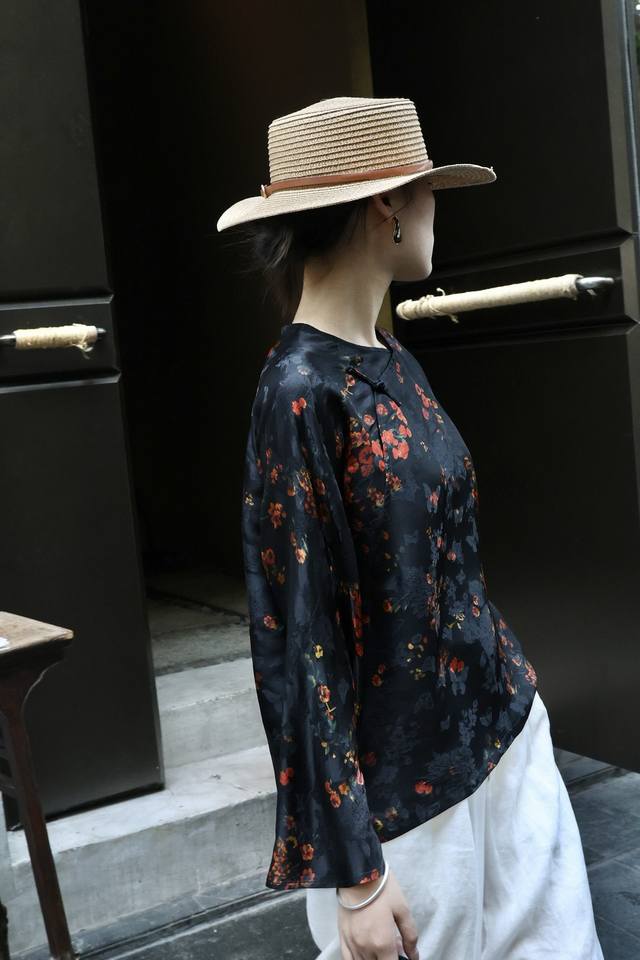 Exclusive original autumn products are in stock Super beautiful mulberry silk X