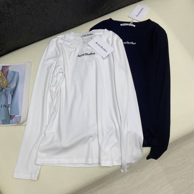 New arrival Actual photos of Acne's new crew neck T-shirt; Made of soft and del