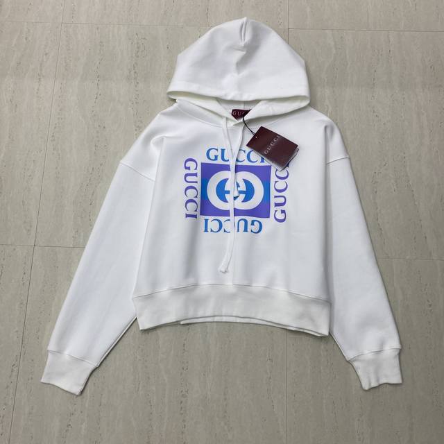 New arrival Real shot of Gu's new letter-printed hooded sweatshirt; made of sof