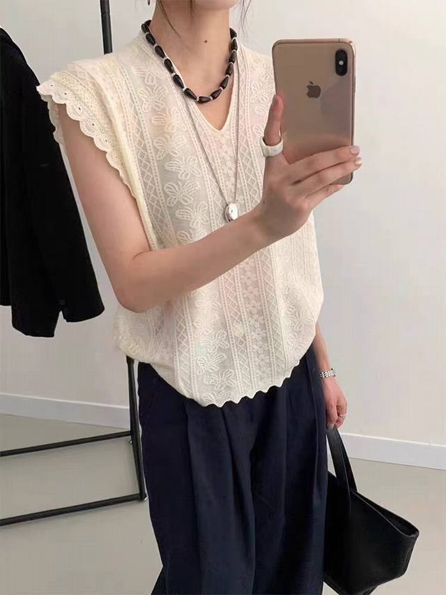 French V-neck lace thin sweater knitted short-sleeved new design small flying s