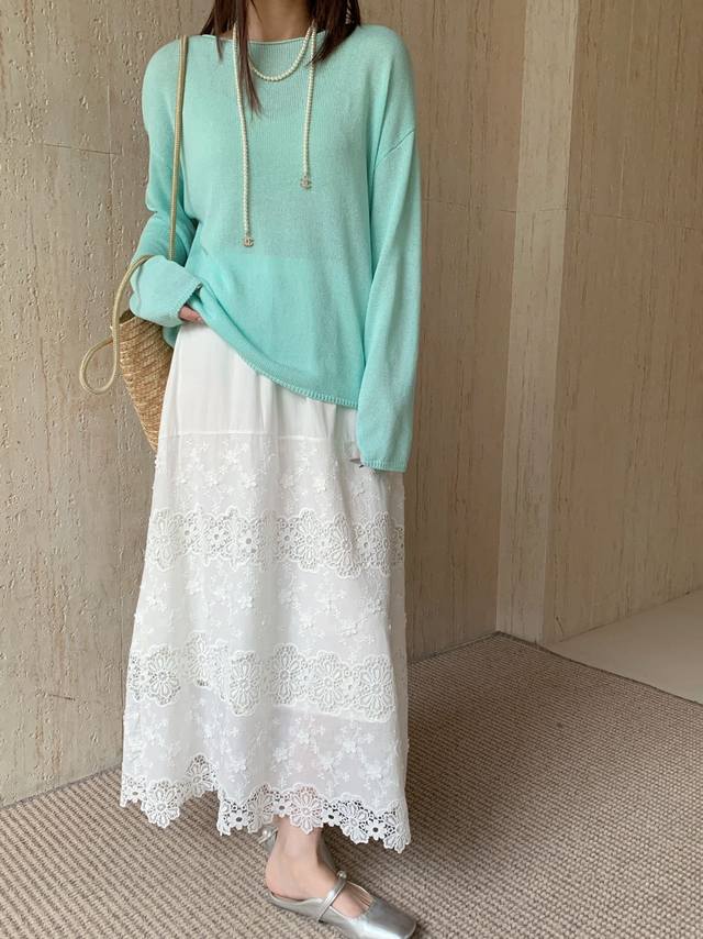 Soft and colorful lazy style one-shoulder pullover sweater, thin wool sweater, c