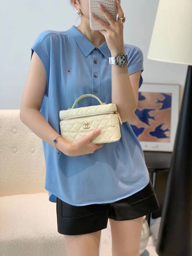 30 Wool Polo Collar Button Top DDD