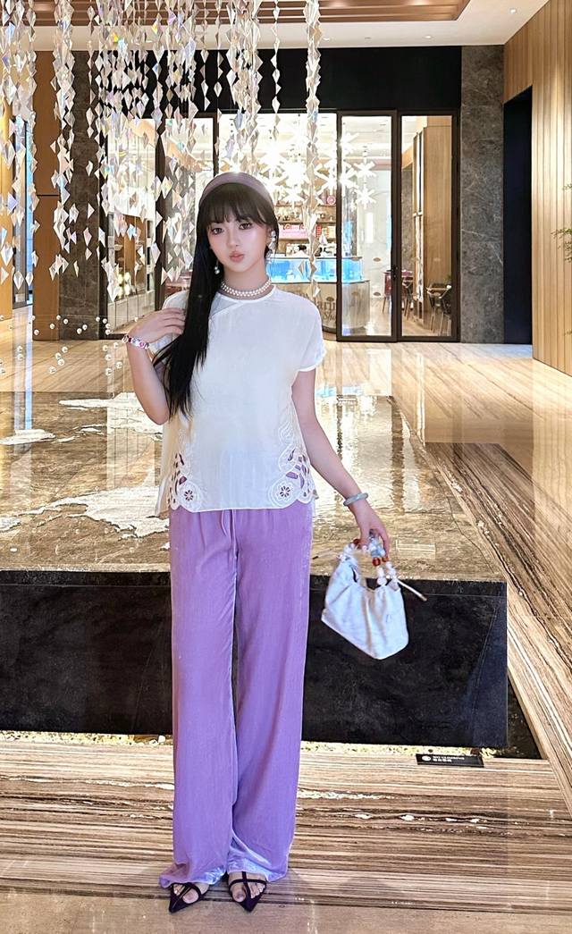 Top Pants Silk velvet hollow embroidery top! Mlxl! Light purple, sky blue, crea