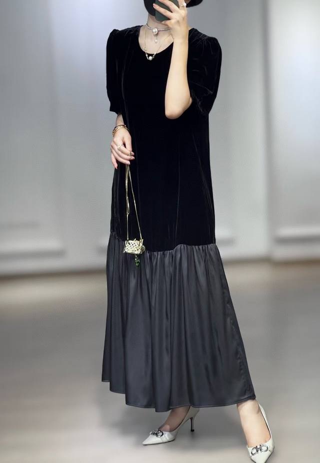 Early spring new hot-selling item Silk velvet patchwork dress Picture color Siz