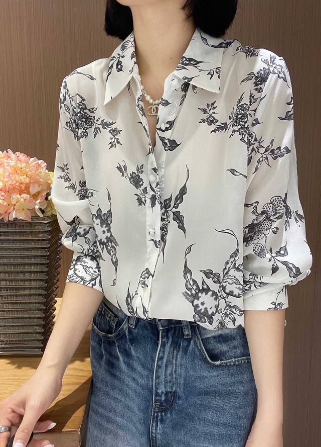 Hot new arrival Retro rendering ink print silk top Simple shirt style casual and