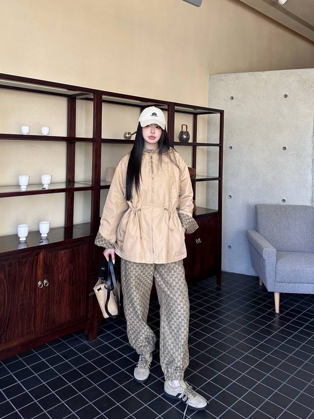 A new Gucc*Fw jacket, double-sided, high-end series, very high-end imported high