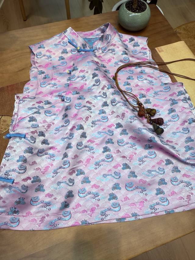 Original new silk Songjin vest, add color to DDD