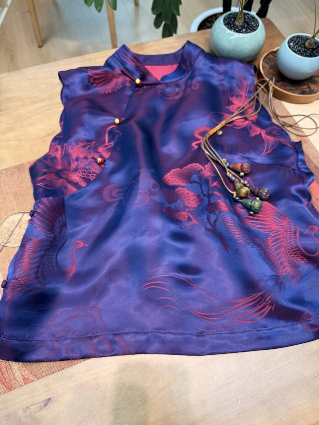 Silk satin vest DDD