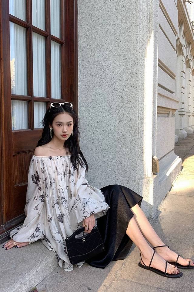 Top hit, re-ordered, Zhao Lusi's same style. Pleated puff-sleeved shirt with vin