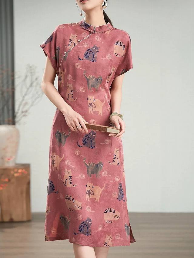 Cat shading silk rayon shantung yarn dress The pink and orange background create