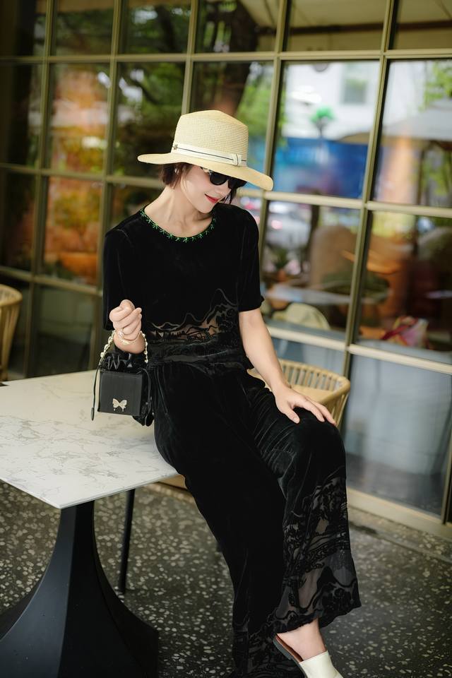 Top 240 Pants Early Autumn New Silk Velvet Top + Velvet Elastic Waist Long S-XL