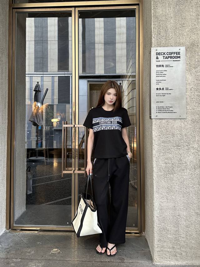 Christian Dio*Ss's new casual suit is a no-brainer. It's a cool and cool style,