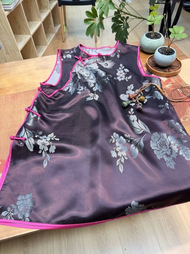 New silk satin mid-length vest in three colors DDD