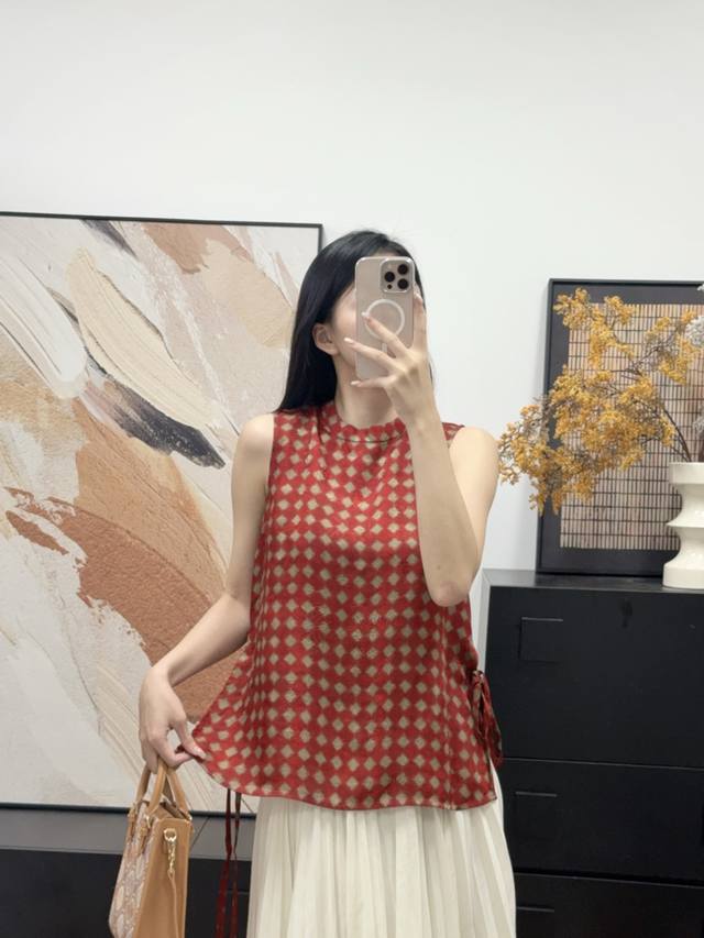 Retro diamond 100 silk shantung yarn top The version is slim and slim, and the