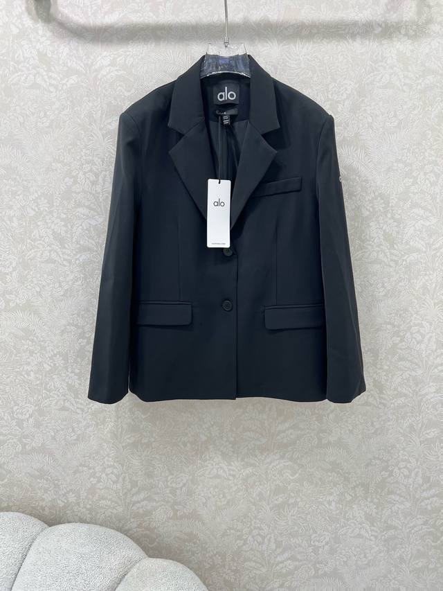 Alo*25 new blazer. The fabric is stiff and textured. Korean-style, loose fit. Al