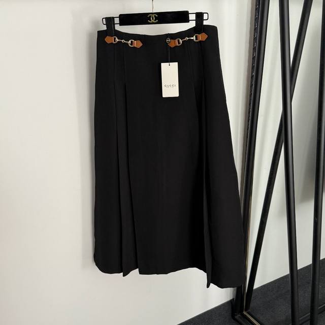 Style No. 20255185 Gucc* new high-waisted pleated mid-length A-line skirt with