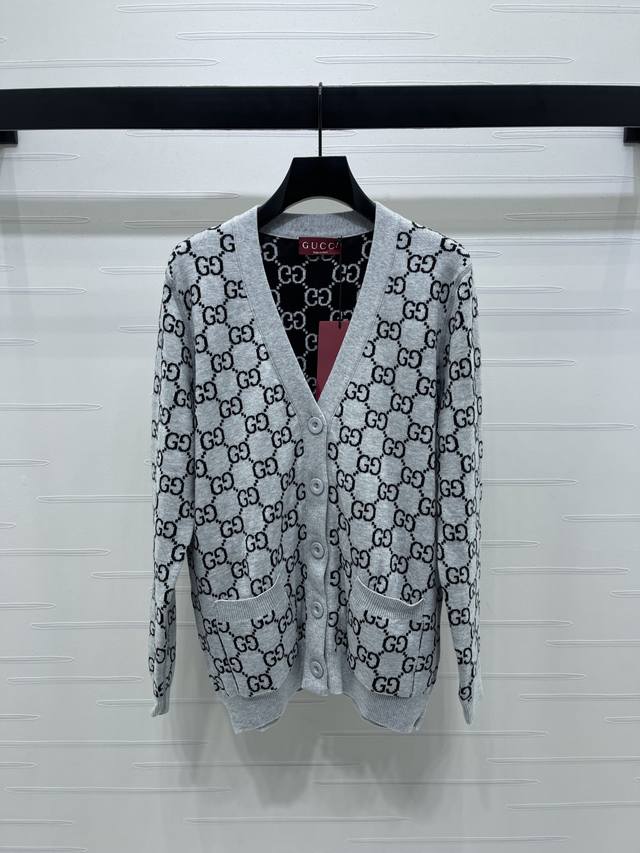 New, original, high-quality Gucc* 2025 Early Fall collection! Reversible jacqua