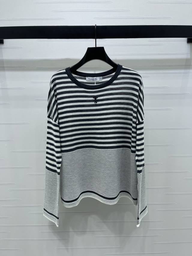 New, original, high-quality Dio* 2025 Early Fall Collection! Loose striped knit