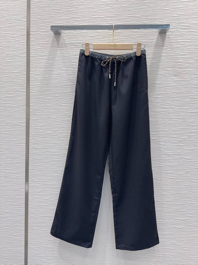 Miu Mi*2025Fw new trousers are not picky about body shape and are especially gre