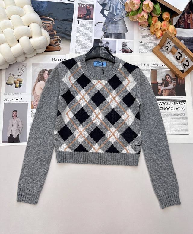 Prada25Fw Early Fall New Colorblocked Diamond-Quiled Logo Sweater | Exclusive Yb