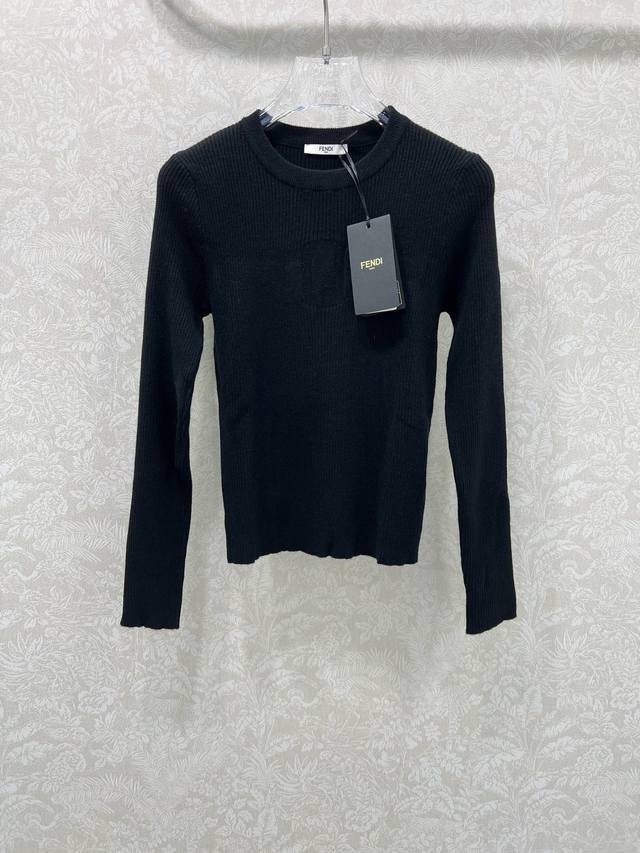 Fend*25 New solid color knit long-sleeved top featuring a double F cutout patter