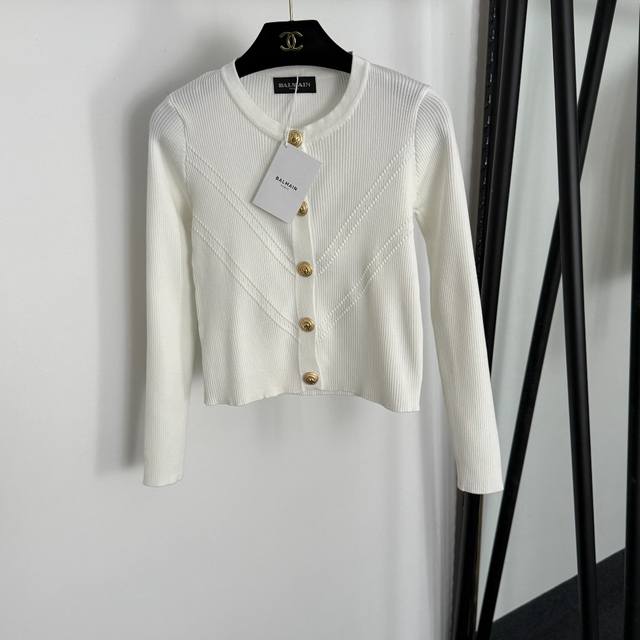 Style No. 20255135 Balmai* new lion head button round neck long sleeve knitted