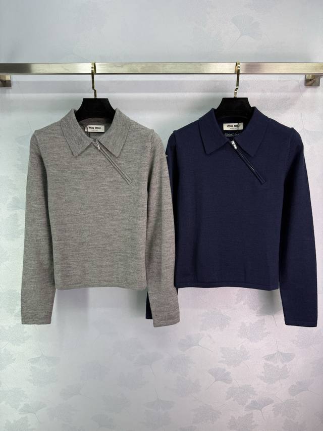 Miu*25 Early Fall new half-zip Polo neck sweater with diagonal zipper at front f
