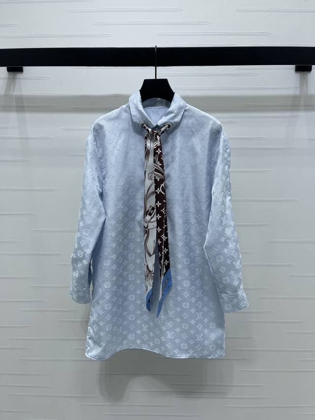 New, original, high-quality Louis Vui*Ton 2025 Early Fall collection! Long scar