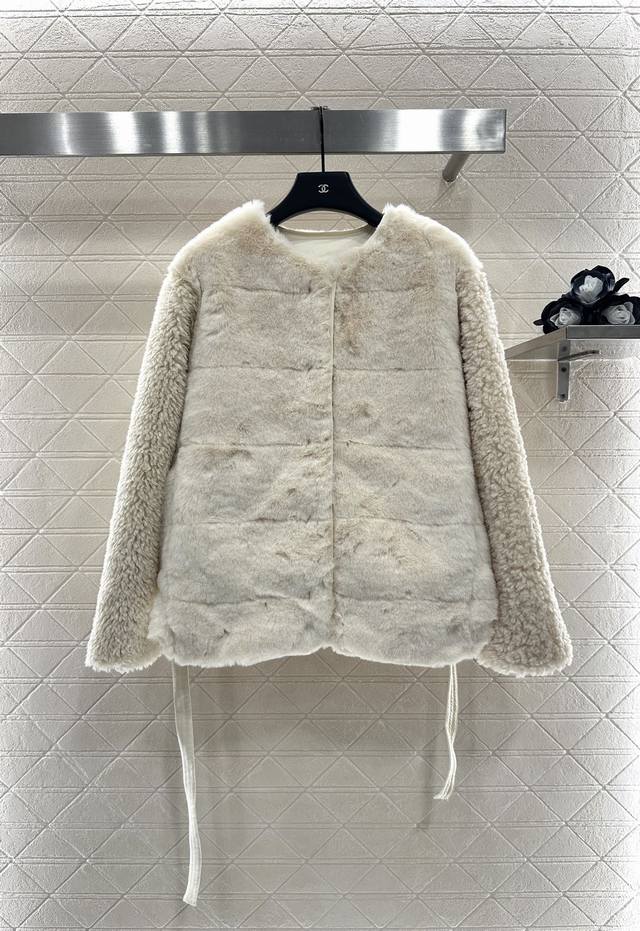 Moncle's 2025 new arrival, the Teddy Plush Snap-Button Down Jacket. The front pa