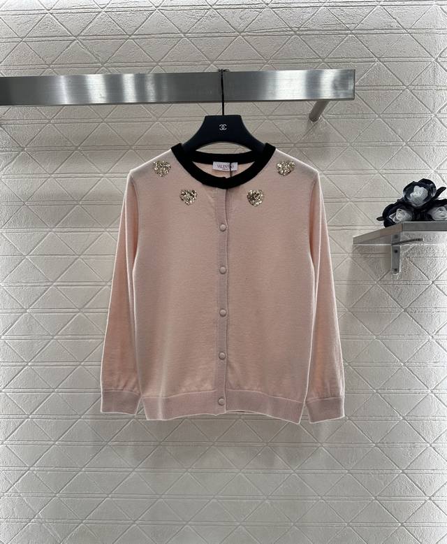 Valentin* New arrival for 2025: contrasting sequined heart-shaped knitted cardig