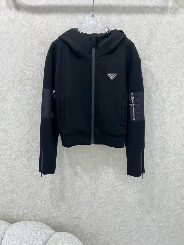 Prad* 25's new hooded space cotton jacket is incredibly difficult to make! The c