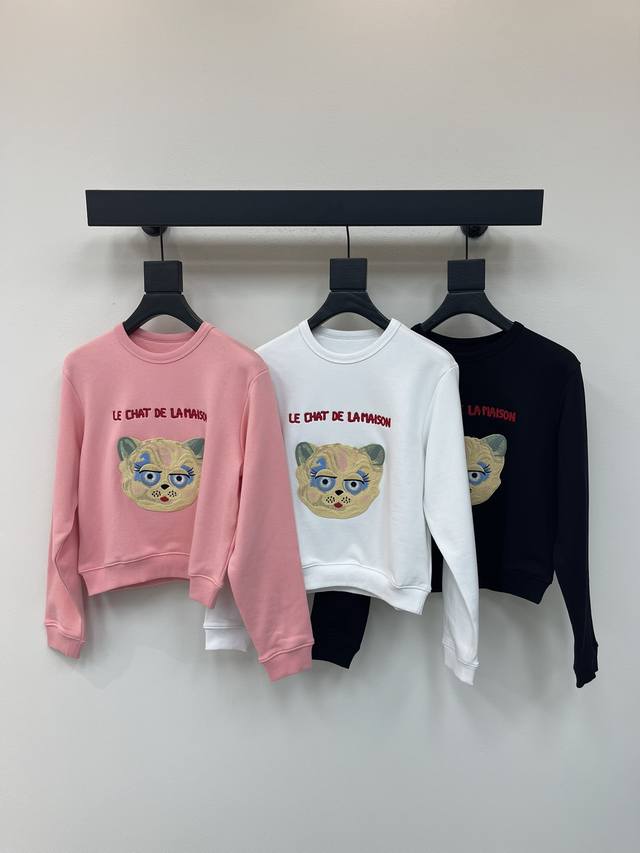 Valentin*25's new early fall cropped crewneck sweatshirt with heavy cat head emb