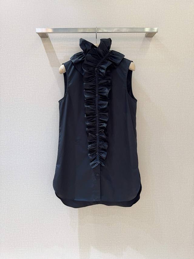 D's 25th autumn and winter new vest shirt ~ This sleeveless vest is quite stylis