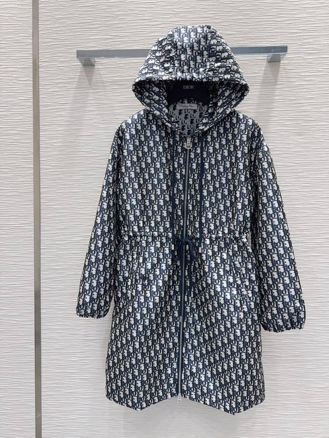 Christian Dio*2025Fw's new Monogram jacquard is stylish, understated, and luxuri