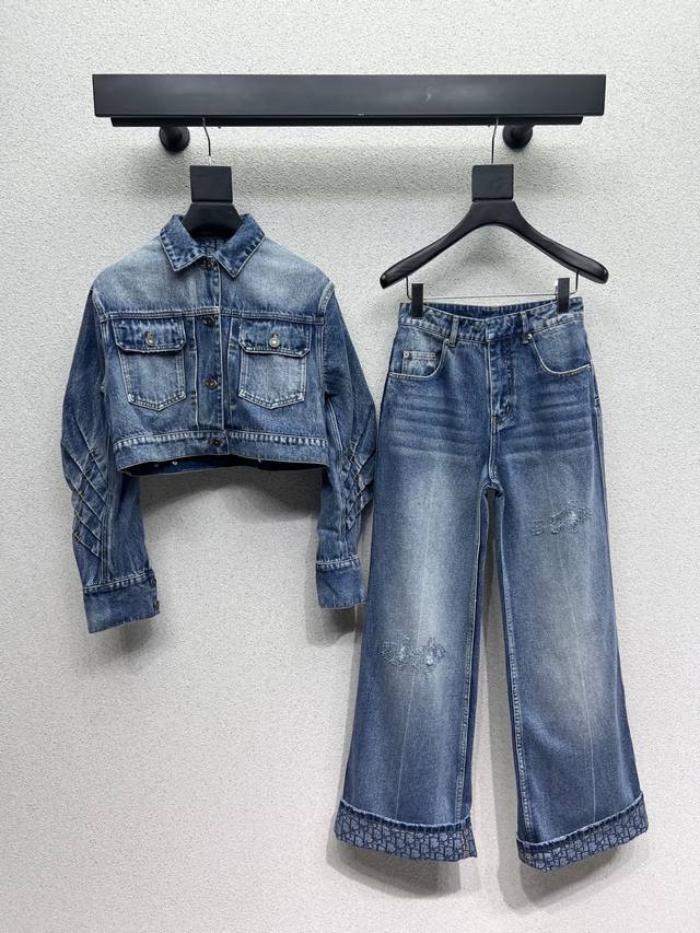 D's short denim jacket and denim pants are available separately! Create a luxuri