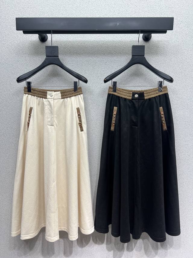 G's classic embossed skirt, high-density, fashionable and sporty, every day wear